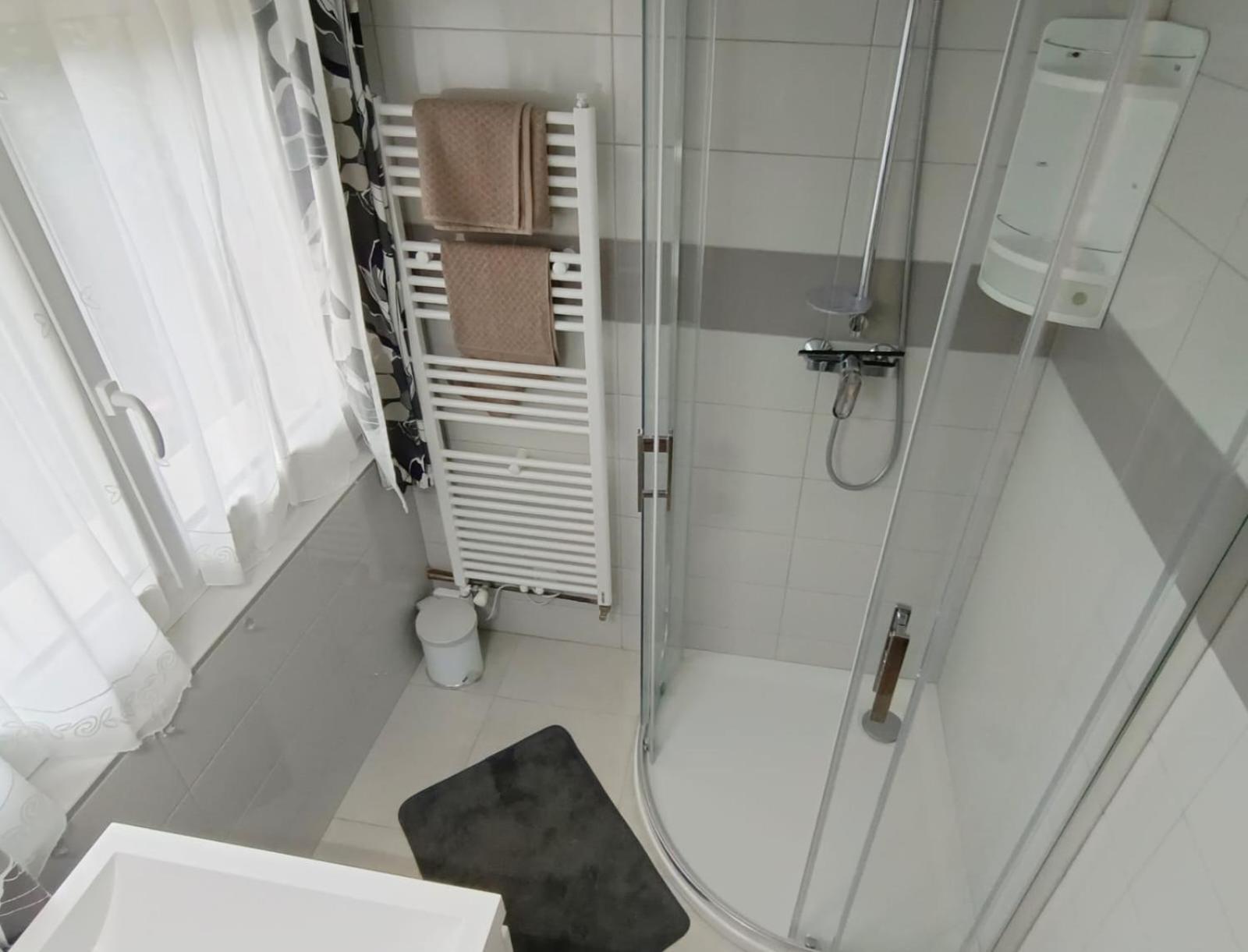 Le Ponthieu De Bayeux Apartment Luaran gambar